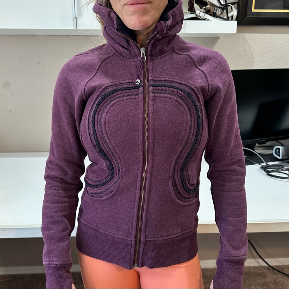 Lululemon Scuba Half Hoodie  size 2 purple